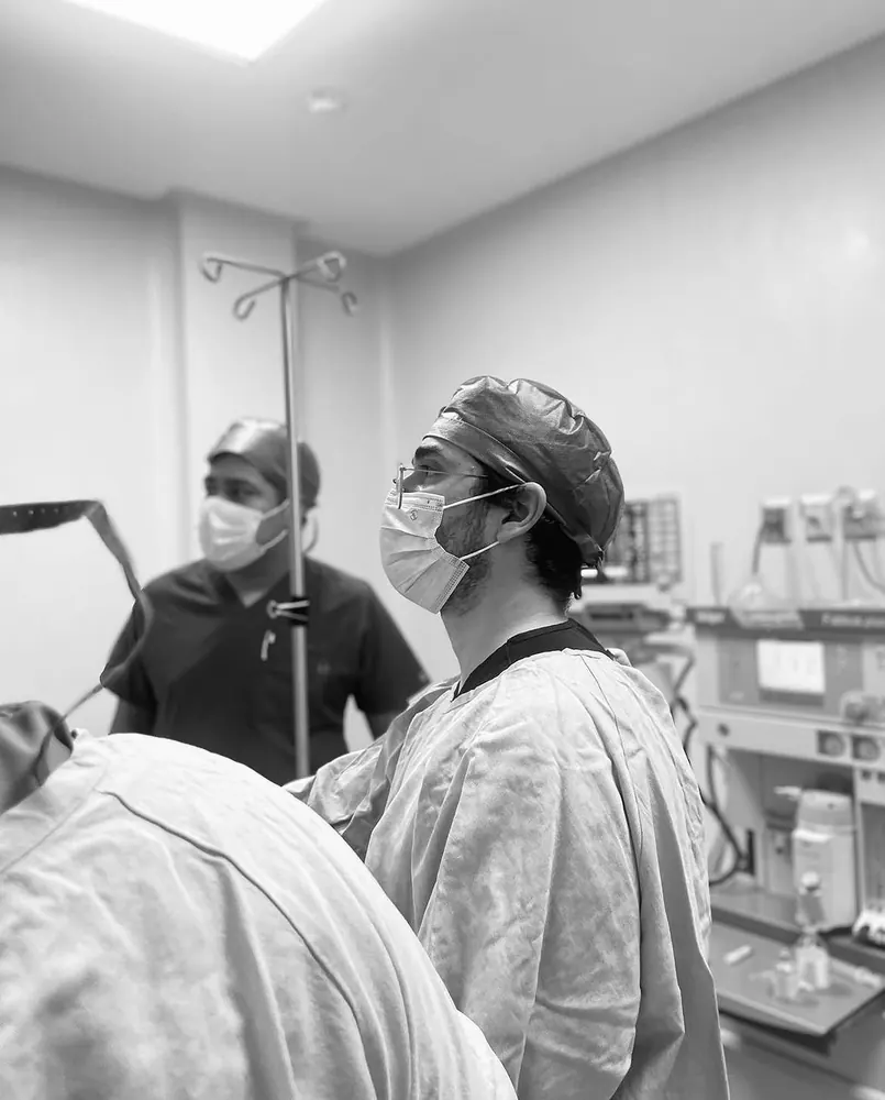 Dr. Rafael Sepúlveda Rodríguez in the operating room